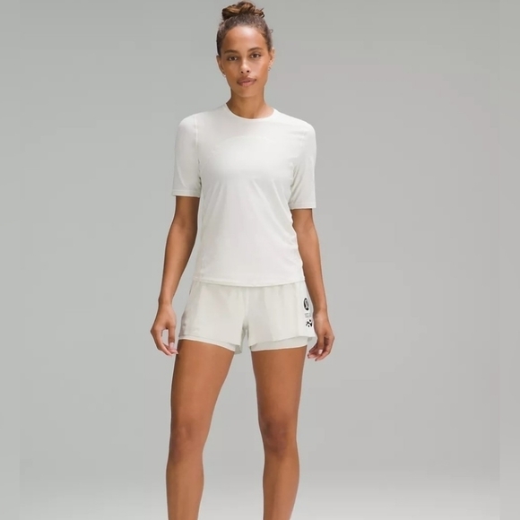 Lululemon Nulux Road To Trail HR Short 4" AIR-SENSE PERFORATION BONE/BONE Size 0 - Picture 3 of 10